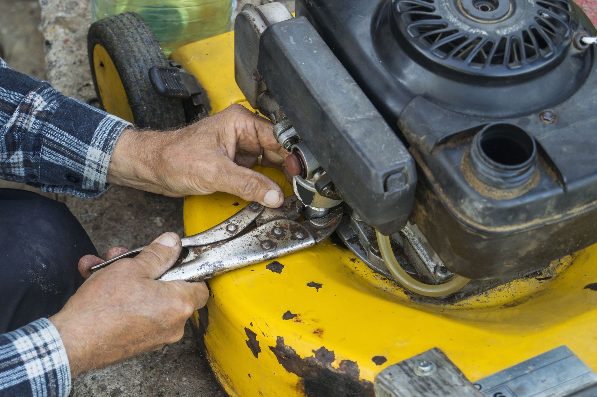 Lawn Mower Repairs | T&C Discount Small Engine Repair